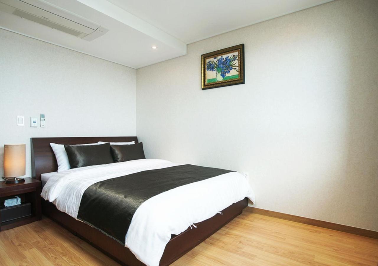 Iris Hotel Szogüpho Kültér fotó
